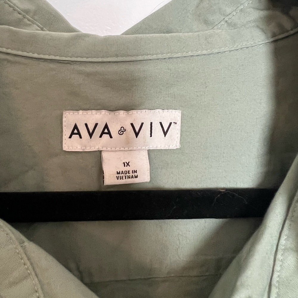 Oversized button down - Picture 2 of 3